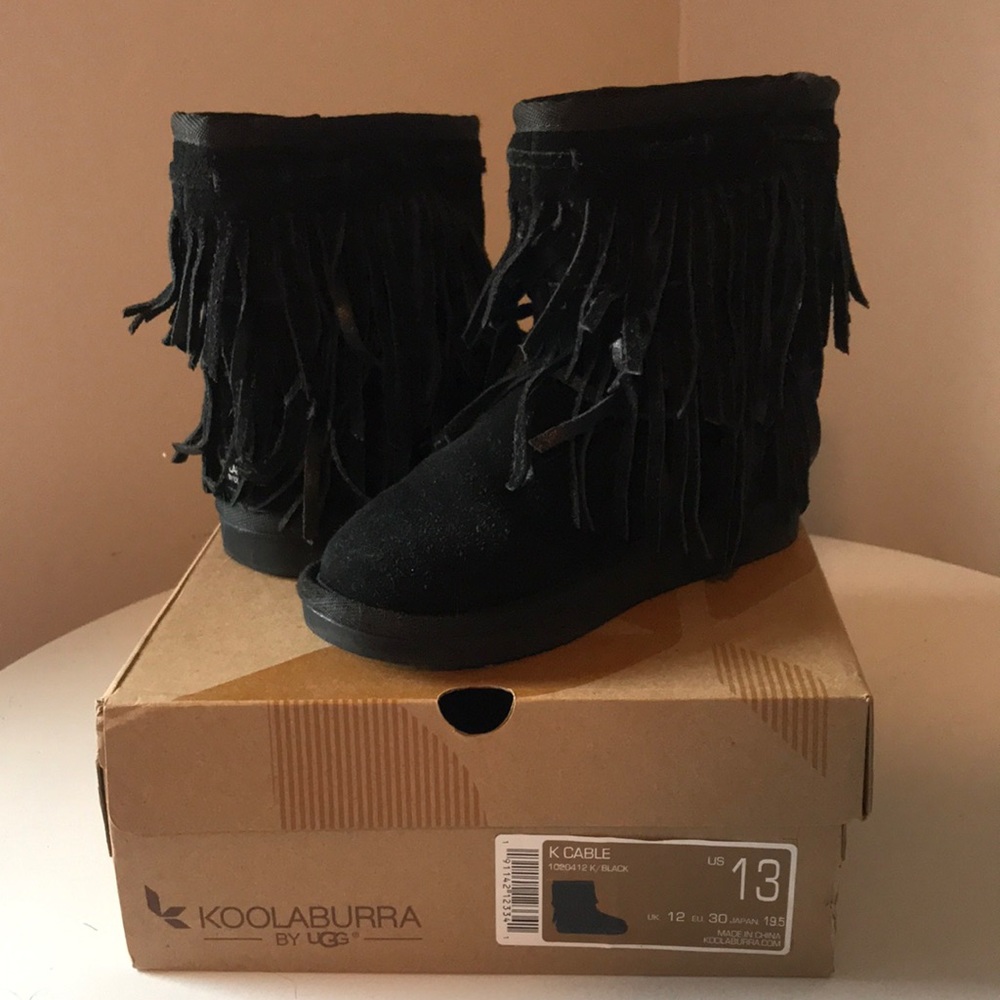 Kooloburra by UGG. K Cable black fringe boots